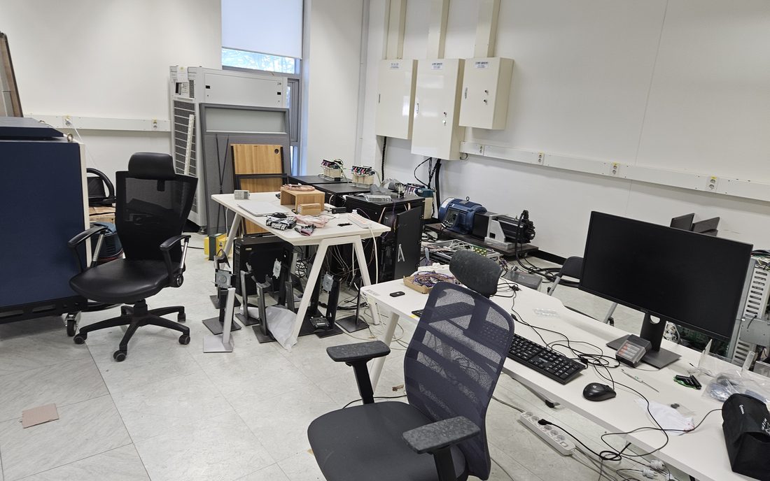 Experiment room 2, 109