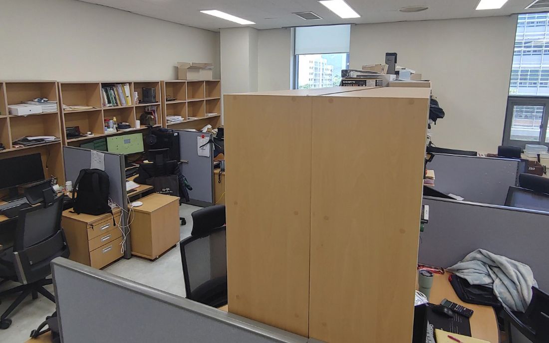 Study room, 315